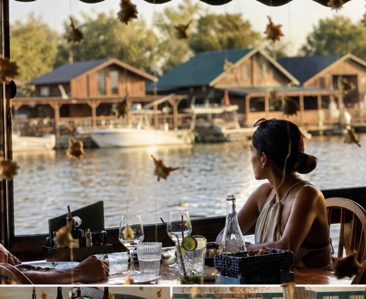 A table at Miško fish restaurant