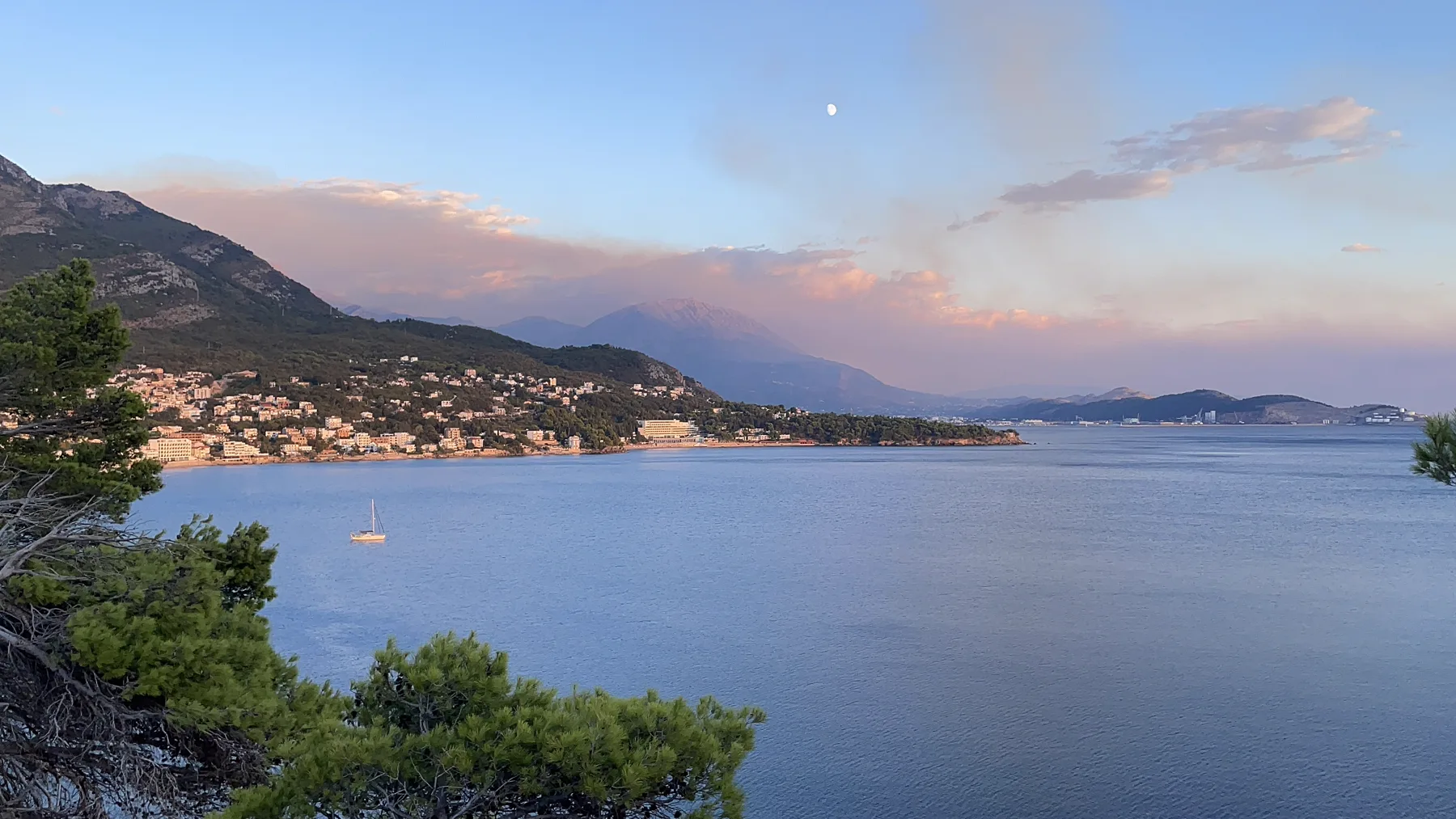Route through Sutomore