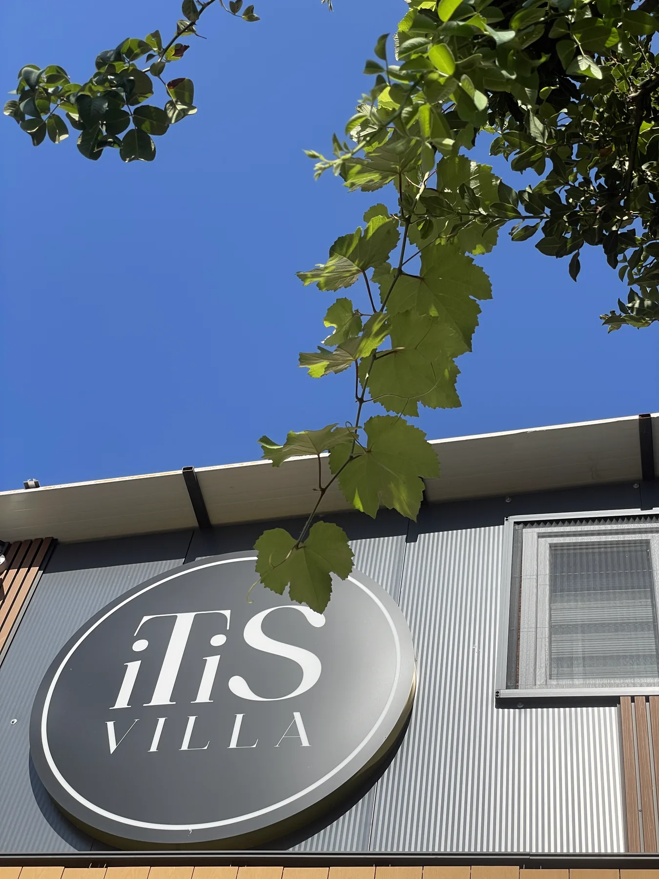 iTiS Villa exterior