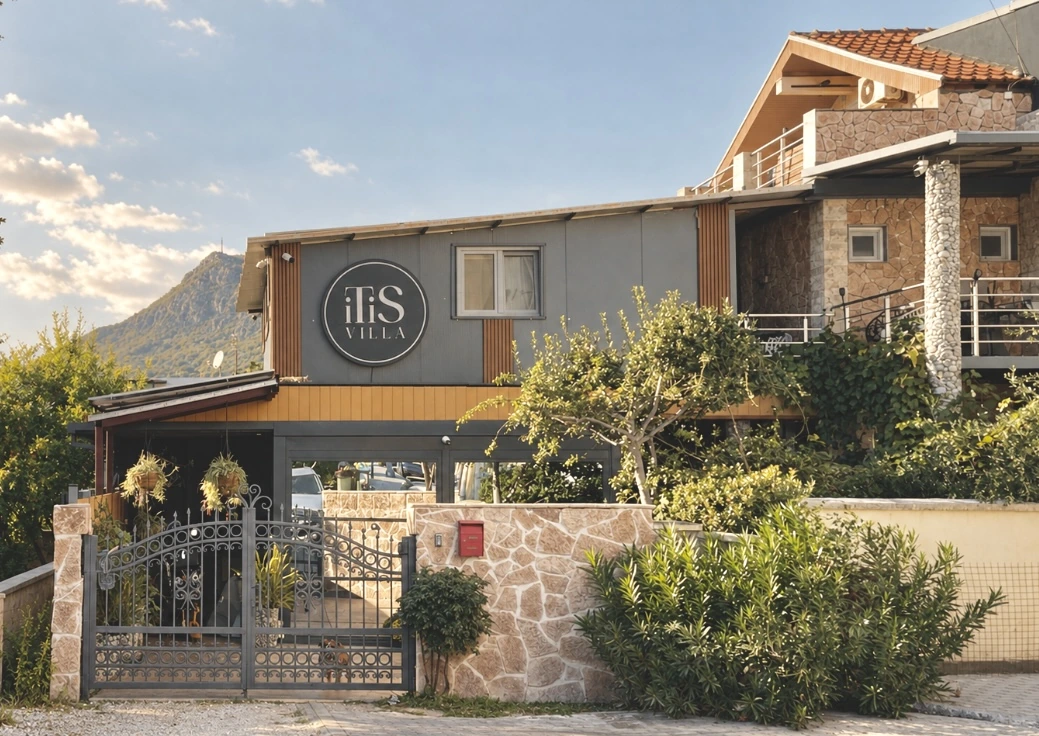 iTiS Villa exterior with the mountains behind Sutomore